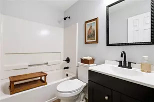 366 N Beach Ct, Riverdale, GA 30274 - Photo 18