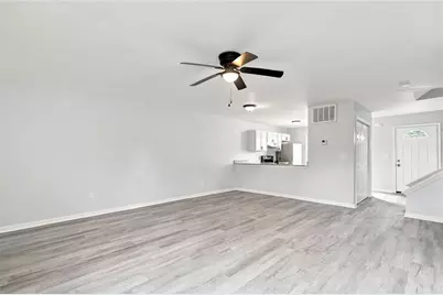 366 N Beach Court, Riverdale, GA 30274 - Photo 10