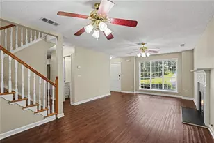1011 Crown River Pkwy, McDonough, GA 30252 - Photo 4