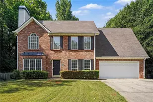 1011 Crown River Pkwy, McDonough, GA 30252 - Photo 2