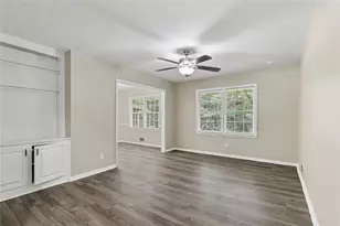 4295 Autumn Hill Dr, Stone Mountain, GA 30083 - Photo 12
