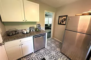 1900 Meadow Ln, Decatur, GA 30032 - Photo 8