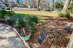 1900 Meadow Ln, Decatur, GA 30032 - Photo 10