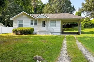 6057 Hill St, Douglasville, GA 30134 - Photo 2