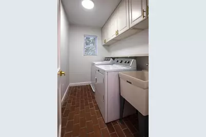 1311 Roxboro Drive, Atlanta, GA 30324 - Photo 30