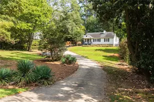 1311 Roxboro Dr, Atlanta, GA 30324 - Photo 2