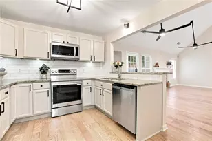 5527 Bridge Pointe Dr, Alpharetta, GA 30005 - Photo 12