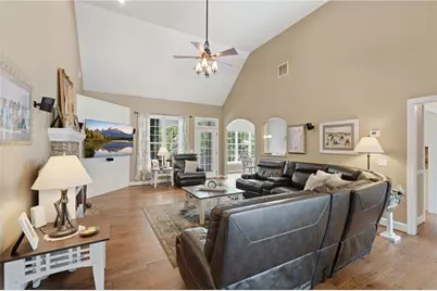 8665 Bay Drive, Gainesville, GA 30506 - Photo 12