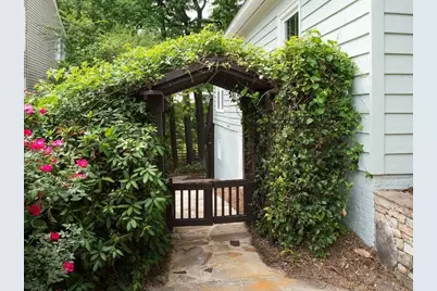 2192 Edison Avenue NE, Atlanta, GA 30305 - Photo 14