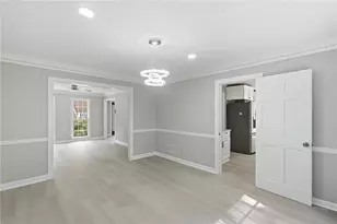 24 Planters Dr SW, Lilburn, GA 30047 - Photo 8