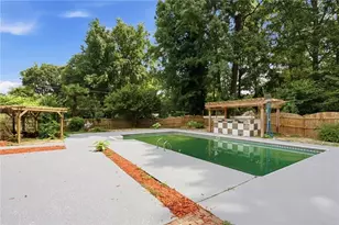 24 Planters Dr SW, Lilburn, GA 30047 - Photo 40