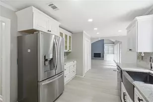 24 Planters Dr SW, Lilburn, GA 30047 - Photo 10