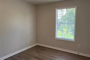 851 Shore Dr, Lithonia, GA 30058 - Photo 18