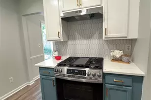 851 Shore Dr, Lithonia, GA 30058 - Photo 8