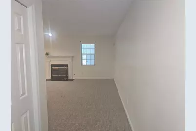 113 Hampshire Court #113, Avondale Estates, GA 30002 - Photo 6