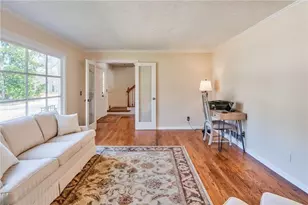 4010 Mansion Dr, Marietta, GA 30062 - Photo 6