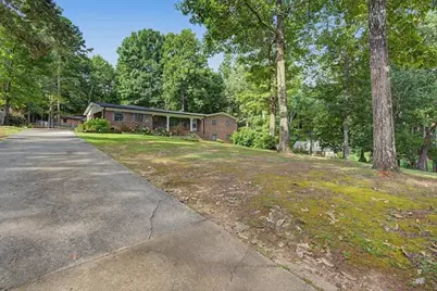 18 Albion Drive SW, Rome, GA 30165 - Photo 4