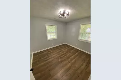 5335 Lee Cir, Forest Park, GA 30297 - Photo 16