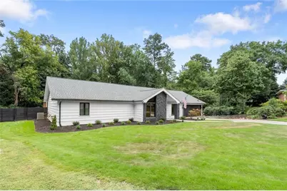 1300 Chipping Court, Roswell, GA 30076 - Photo 2