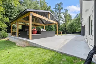 1300 Chipping Ct, Roswell, GA 30076 - Photo 40