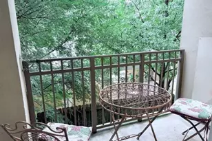870 Mayson Turner Rd, Atlanta, GA 30344 - Photo 2
