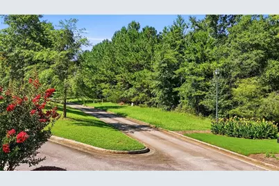 2059 Fontainbleau Drive, Conyers, GA 30094 - Photo 10