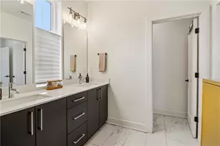 1229 Chelsea Cir NW, Atlanta, GA 30318 - Photo 22