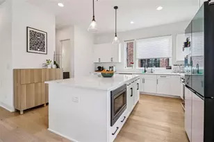 1229 Chelsea Cir NW, Atlanta, GA 30318 - Photo 4