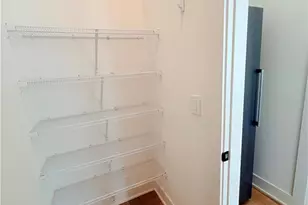 1229 Chelsea Cir NW, Atlanta, GA 30318 - Photo 4
