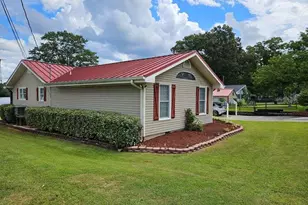 35 Agnes St, Temple, GA 30179 - Photo 2