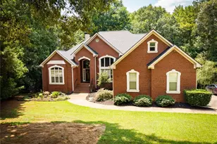 12426 Edgewater Dr, Hampton, GA 30228 - Photo 1