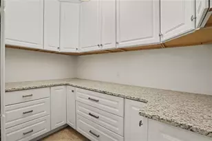 2335 Oakshire Ct, Decatur, GA 30033 - Photo 34