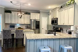2640 Gentry Walk Ct, Cumming, GA 30041 - Photo 16