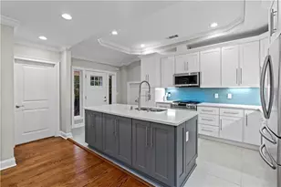 1841 Gainsborough Dr, Atlanta, GA 30341 - Photo 8