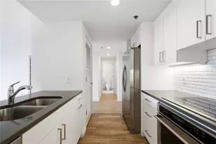 3481 Lakeside Dr NE, Atlanta, GA 30326 - Photo 10