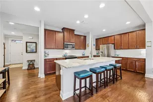8630 Gladden Ln, Suwanee, GA 30024 - Photo 4