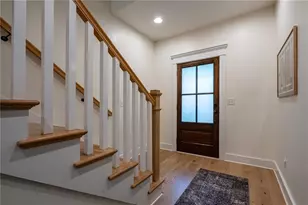 826 Grove Bnd, Decatur, GA 30030 - Photo 4