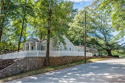 937 Lawton Street SW, Atlanta, GA 30310 - Photo 2