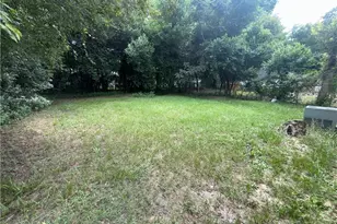 1562 Burton Ave, Macon, GA 31204 - Photo 8