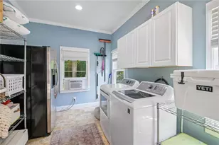 2167 Fairway Cir NE, Atlanta, GA 30319 - Photo 8