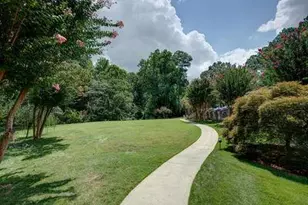 23116 Plantation Dr NE, Atlanta, GA 30324 - Photo 32