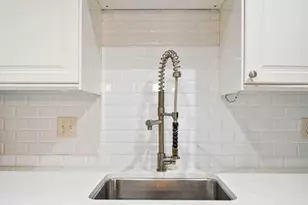 23116 Plantation Dr NE, Atlanta, GA 30324 - Photo 18