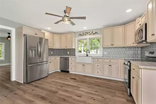 1707 Buena Vista Dr, Toccoa, GA 30577 - Photo 8