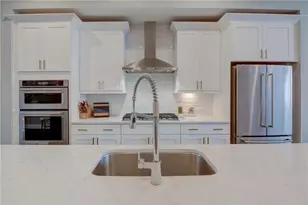 2357 Brissett Ln, Atlanta, GA 30319 - Photo 8