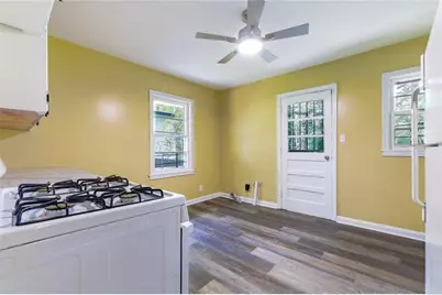 2288 Polar Rock Avenue SW, Atlanta, GA 30315 - Photo 6
