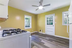 2288 Polar Rock Ave SW, Atlanta, GA 30315 - Photo 6