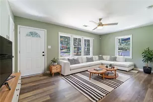 2288 Polar Rock Ave SW, Atlanta, GA 30315 - Photo 2