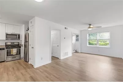 2427 Lawrenceville Highway #3, Decatur, GA 30033 - Photo 6
