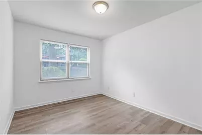 2427 Lawrenceville Highway #3, Decatur, GA 30033 - Photo 14