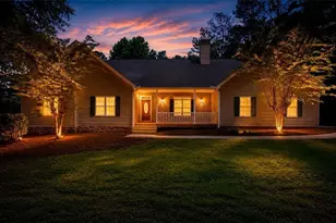 7805 Heardsville Cir, Cumming, GA 30028 - Photo 2
